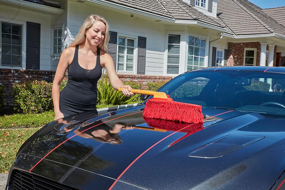 California Car Duster with 26" Wood Handle - Image 4