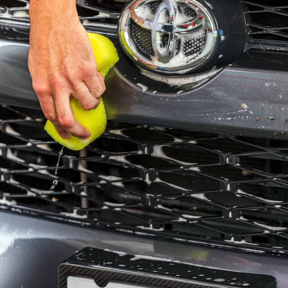 Griot's Garage Bug & Smudge Remover - 22 oz. - Image 3