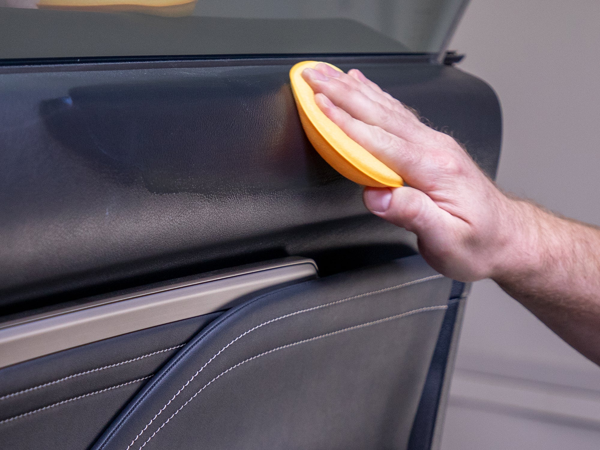 Meguiar's Ultimate Protectant, G14716 - 16 oz. - Image 6
